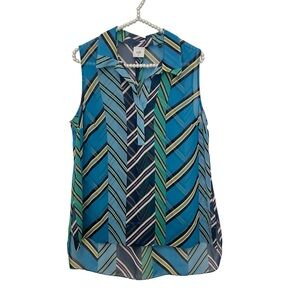 CAbi Sleeveless Ascot V-Neck Collared Blue Green Graphic Blouse Women’s Medium